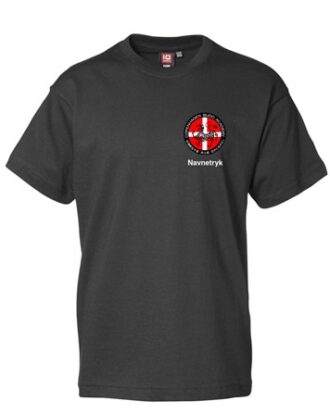 CBA T-SHIRT MED LOGO OG NAVENTRYK BØRN